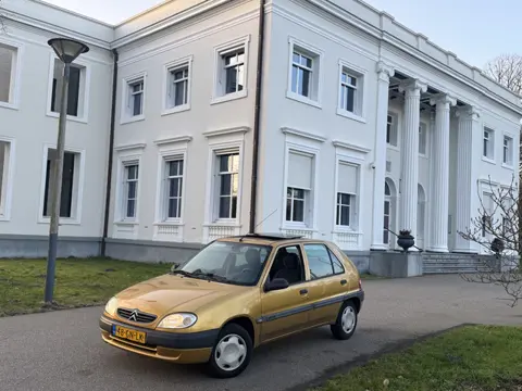 Citroën Saxo 1.4i SX AUTOMAAT 5 DEURS (bj 2001)
