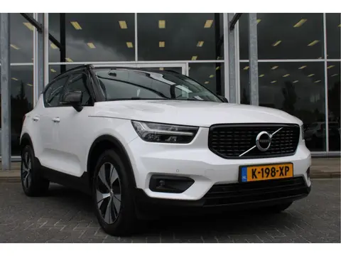 Volvo XC40 T4 211PK Automaat Recharge R-Design Expression | Adapt. Cruise | BLIS | Trekhaak | AppleC