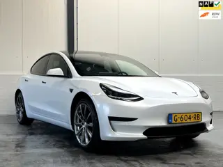 Tesla Model 3 Standard RWD Plus 60 kWh|SoH 87%|Trekhaak|19 Inch