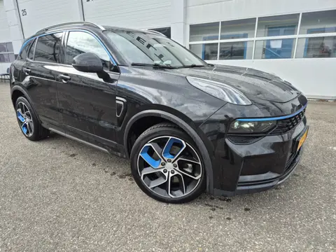 Lynk & Co 01 1.5 32.000km prijs exclusief btw licht plaatwerk schade ZEER MOOI BTW