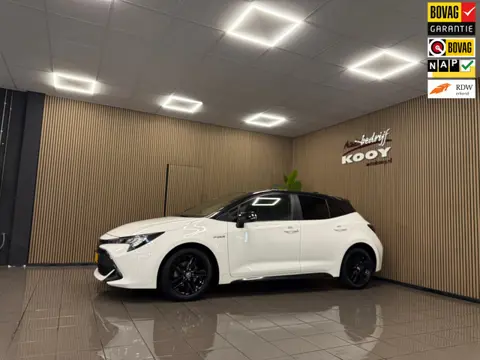 Toyota Corolla 1.8 Hybrid Active * Dealer onderhouden / Camera / LM Velgen / NL Auto *