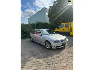 BMW 3-serie Touring 318i Business Line