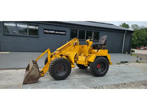 O & K L4 mini loader