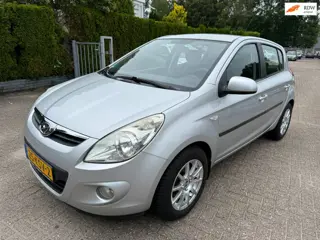 Hyundai I20 1.2i 5-DRS DynamicVersion AIRCO LMV TREKHAAK NAP