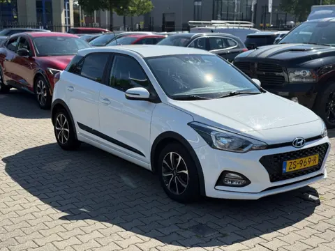 Hyundai i20 1.0 T-GDI AUT! Camera! Lm Velgen! Trekhaak! VERWACHT!