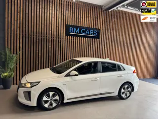Hyundai IONIQ Comfort EV Camera, Clima, LED