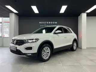 Volkswagen T-Roc 1.5 TSI Automaat | Carplay | ACC | LED
