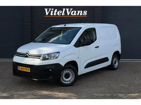 Citroën Berlingo 1.2 PureTech Club | Navi | Airco | PDC | D-riem gedaan bij 120.000km