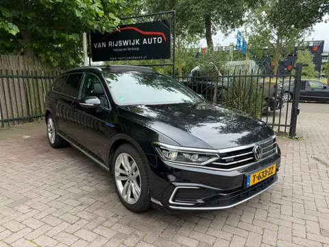 Volkswagen Passat Variant 1.4 TSI PHEV GTE Xenon Pano Camera Dealer Ond