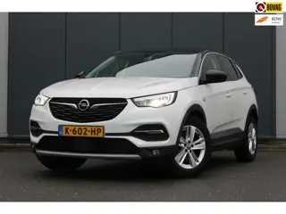 Opel Grandland X 1.2 Turbo Business Executive, Automaat, Stoelverwarming, Stuurwielverwarming, Trekh