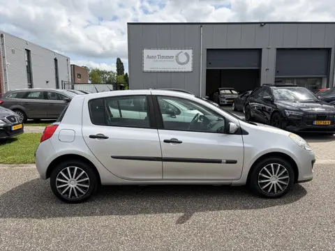 Renault Clio 1.2-16V Dynamique