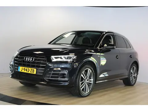 Audi Q5 55 TFSI e quattro Competition | Trekhaak | Cruise Adaptief | Stoelverwarming