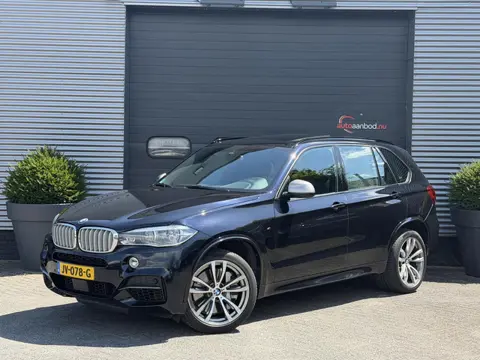 BMW X5 M50d | Panoramadak | 360* Camera | TV Schermen | Harmon Kardon | Elektrischte Trekhaak |