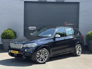 BMW X5 M50d | Panoramadak | 360* Camera | TV Schermen | Harmon Kardon | Elektrischte Trekhaak |