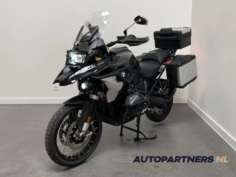 BMW R 1250 GS Tripple Black edition