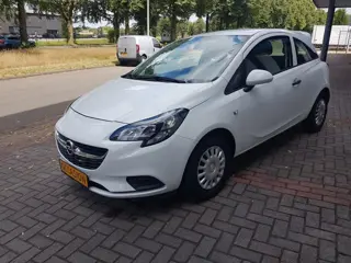 Opel Corsa 1200i 16V  3 DEURS AIRCO SNEEUWWIT