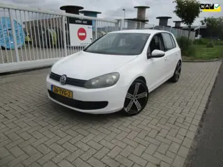 Volkswagen Golf 1.6 TDI Trendline BlueMotion