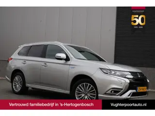 Mitsubishi Outlander 2.4 PHEV 4WD Instyle Sunroof/adaptive/Trekh/360Cam