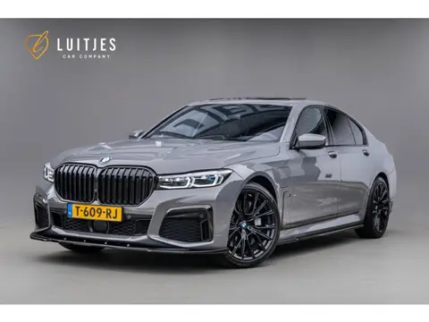 BMW 7-serie 745e M-Sport I Laser I Panorama I H&K I Individual I Dravitgrau I HuD I 360° I Dealer-on