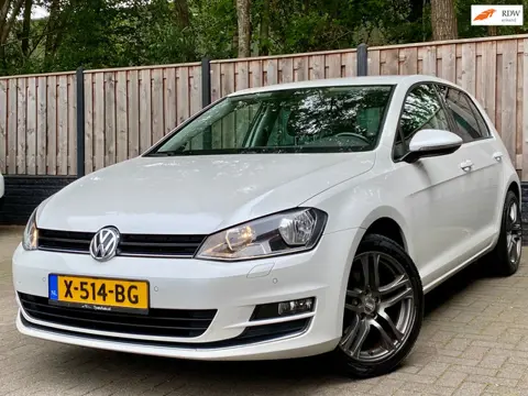 Volkswagen Golf 1.4 TSI Connected Series Nieuwe Distributie I Apk I Nette auto