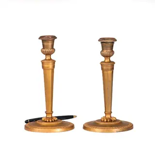 Antieke kandelaren  / Stel van 2 vergulde Franse kandelaren empire ca 1810