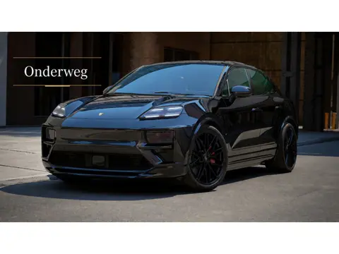 Porsche Macan Turbo 100 kWh BTW 21% Black Pano