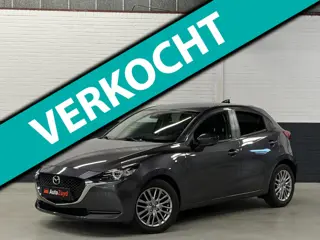 Mazda 2 1.5 Skyactiv-G Signature Navi / Camera / Stoelverwarming / Stuurwielverwarming