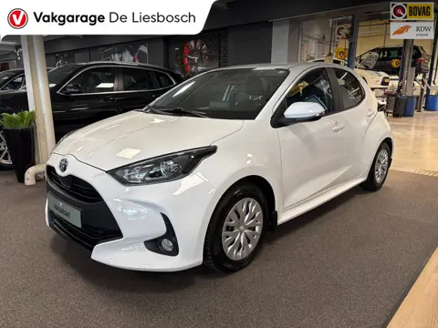 Toyota Yaris 1.5 Hybrid 115 Comfort/navi/camera/cruisec/lane assist/boeken