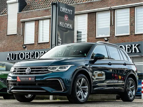 Volkswagen Tiguan 1.4 TSI eHybrid R-Line Business+ 19 INCH CAMERA HUD IQ LIGHT ELEK TREKHAAK