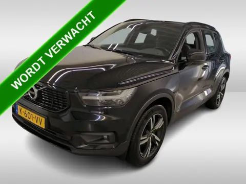 Volvo XC40 1.5 T2 130PK R-Design / Trekhaak / 1/2 Leder / Airco-ecc./ Navigatie / Stoelverwarming / 