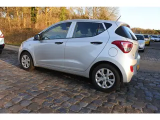 Hyundai I10 1.0i i-Drive 5 drs 165 dkm N.A.P. nw apk nette auto