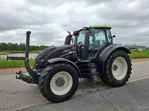 Valtra T 214 Direct Twintrac (bj 2017)