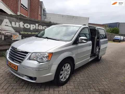 Chrysler Grand Voyager 3.8 V6 rolstoelauto stoellift 4 + 1