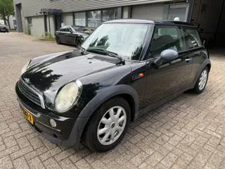 Mini 3-Deurs 1.6 One Salt