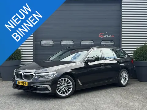 BMW 5-serie Touring 520i Corporate Lease High Executive | Panoramadak | Camera | DAB | Elektrische A