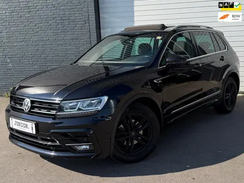 Volkswagen Tiguan 1.4 TSI ACT R-LINE/PANORAMADAK/VIRTUAL/KEYLES/CRUISE