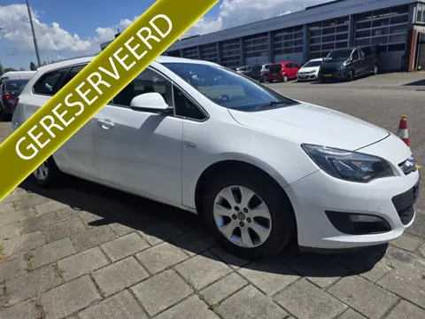 Opel Astra Sports Tourer 2.0 CDTI EcoFLEX Edition Bj.2015 Automaat Airco IJSKOUD KM.256000 164 PK