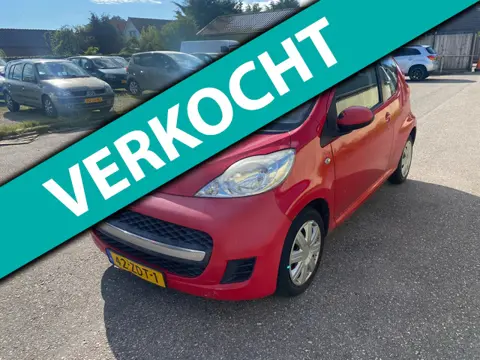 Peugeot 107 1.0-12V XR