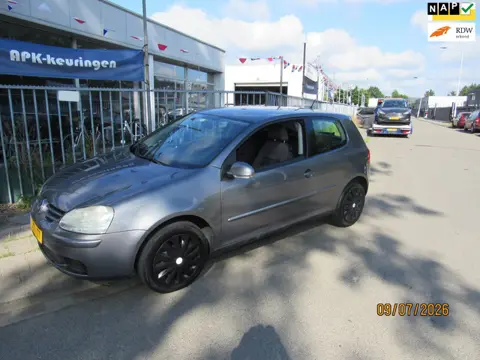 Volkswagen Golf 1.6 Optive 4,airco,stuurbekrachtiging