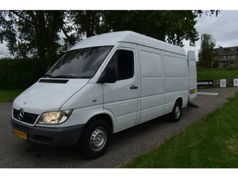 Mercedes-Benz Sprinter 208 CDI 2.2 355 HD Trkhaak Oprijplateau zeer nette bus