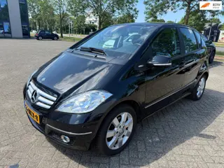 Mercedes-Benz A-klasse 180 Classic / AUTOMAAT / AIRCO / APK / BOEKJES / GOED ONDERHOUDEN / PDC / ZEE