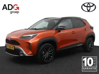 Toyota Yaris Cross 1.5 Hybrid Adventure | Leder - stof bekleding | Stoel en stuurverwarming | Naviga