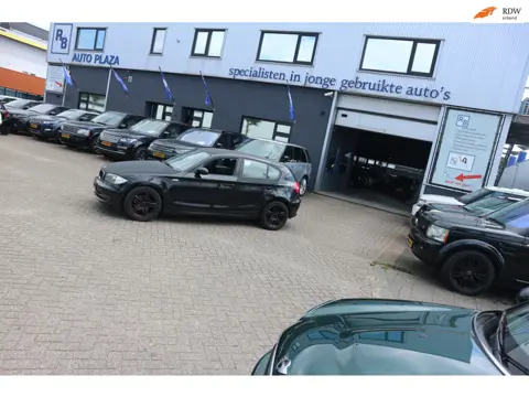 BMW 1-serie 116i / APK 5 2027 / LEES TEKST ! ! !