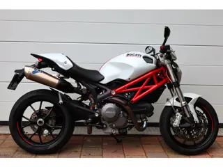 Ducati MONSTER 796 PLUS | M796 TERMIGNONI (bj 2013)
