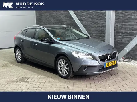 Volvo V40 Cross Country 1.5 T3 Summum | ACC | Panoramadak | Harman/Kardon | BLIS | Camera | Keyless 
