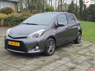 Toyota Yaris 1.5 Full Hybrid Aspiration AUTOMAAT/AIRCO/APK/NAVI/