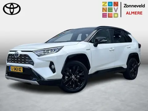 Toyota RAV4 2.5 Hybrid AWD Bi-Tone Trekhaak / Alarm / Bearlock
