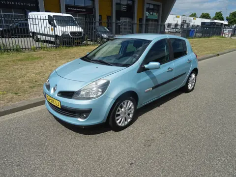 Renault Clio 1.4-16V Rip Curl