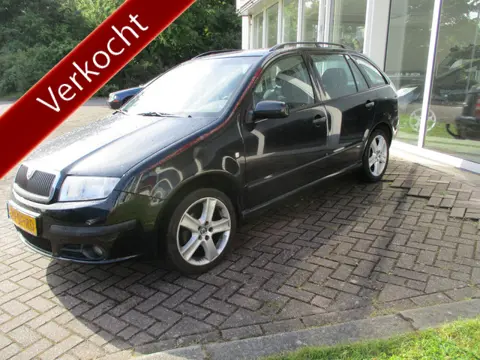 Škoda Fabia Combi 1.4-16V Elegance Kan direct mee! Apk Mei 2027!