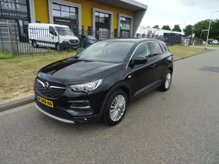 Opel Grandland X 1.2 Turbo Innovation